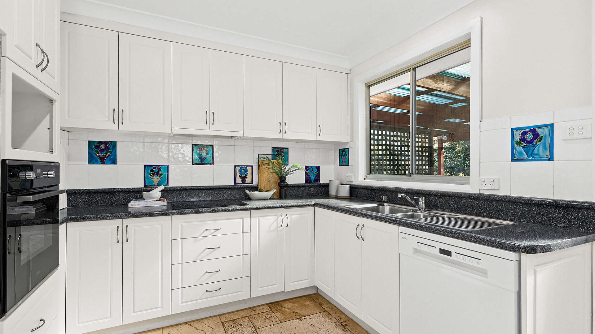 Sold - 43 Ashley Avenue - New Property in Farmborough Heights - Real Estate by David Greenwood