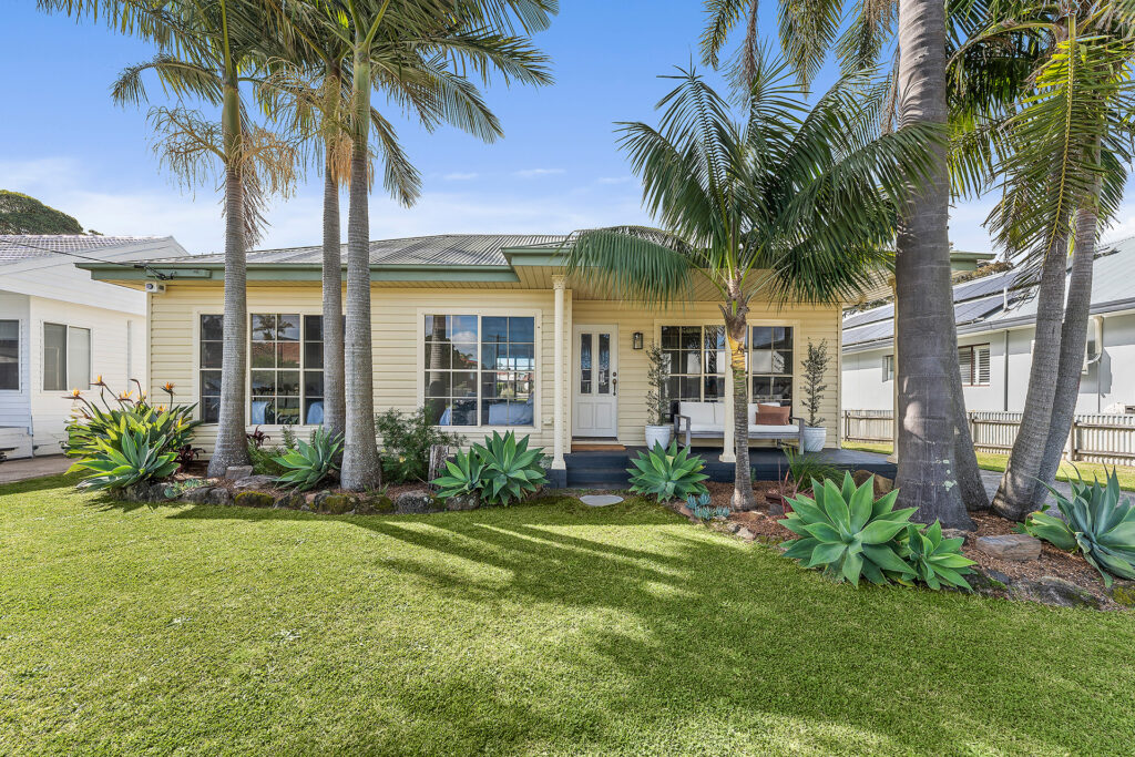 Sold - 10 Colgong Crescent - New Property in Towradgi - Real Estate by Andrew McLeod