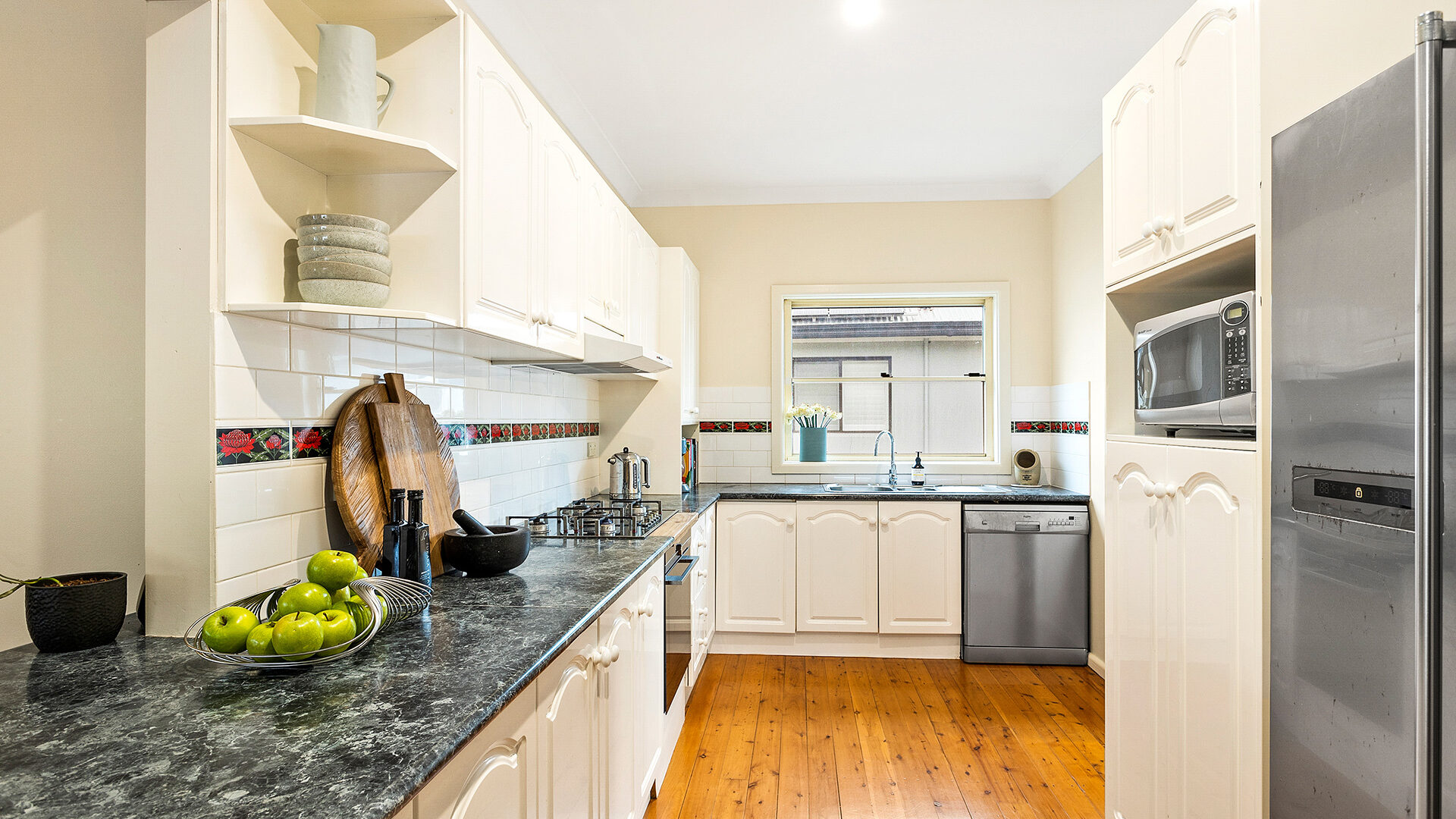 Sold - 10 Colgong Crescent - New Property in Towradgi - Real Estate by Andrew McLeod