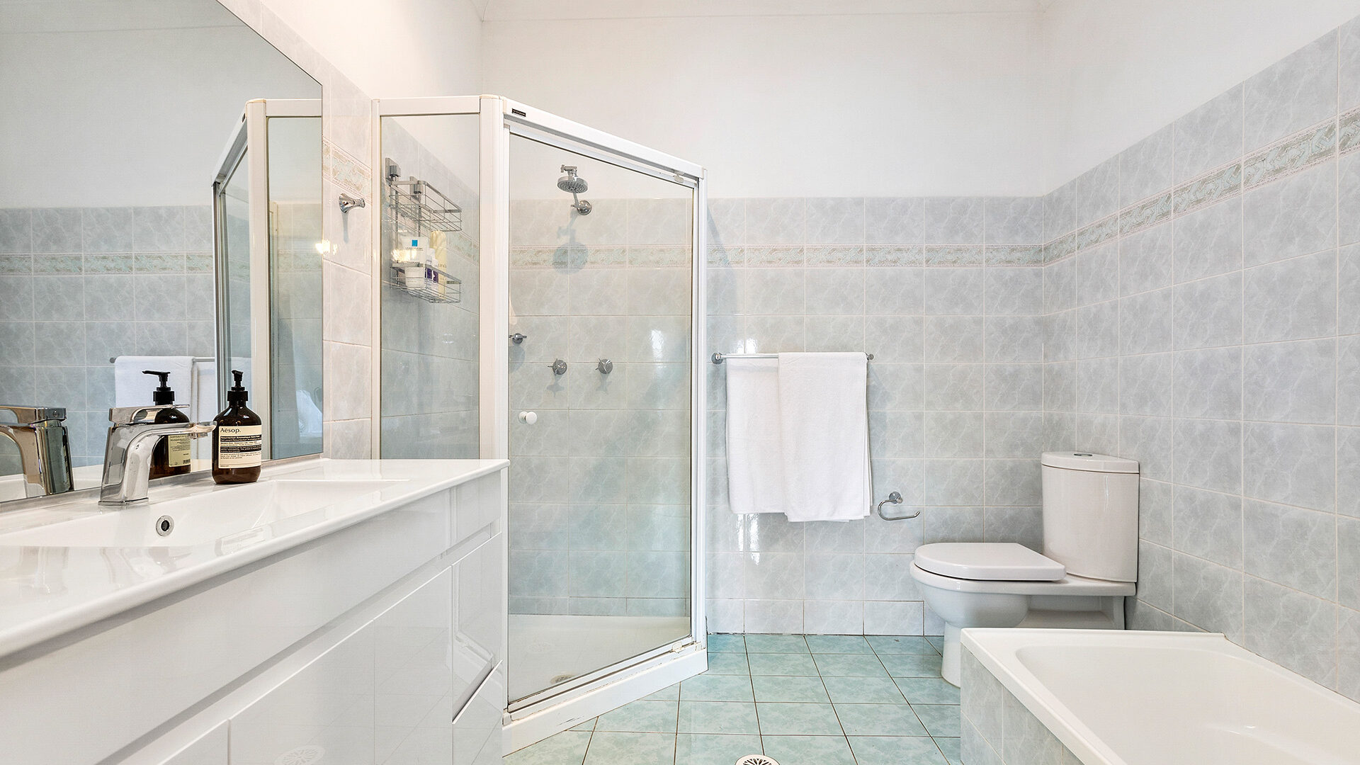 Sold - 10 Colgong Crescent - New Property in Towradgi - Real Estate by Andrew McLeod