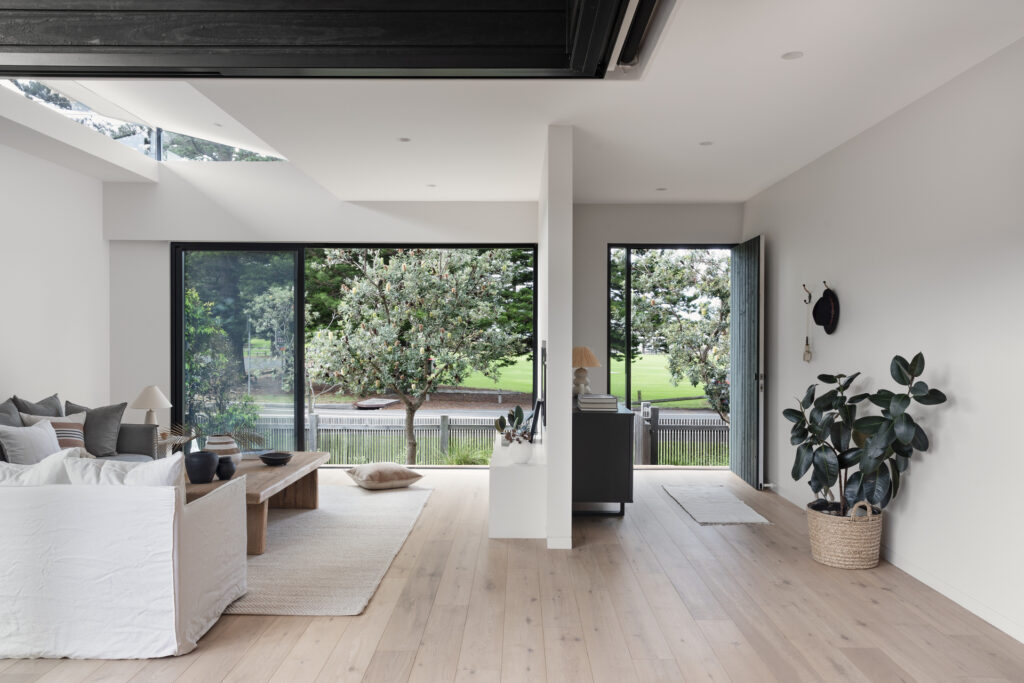 Sold - 28 Cliff Parade - New Property in Thirroul - Real Estate by Vanessa Denison-Pender