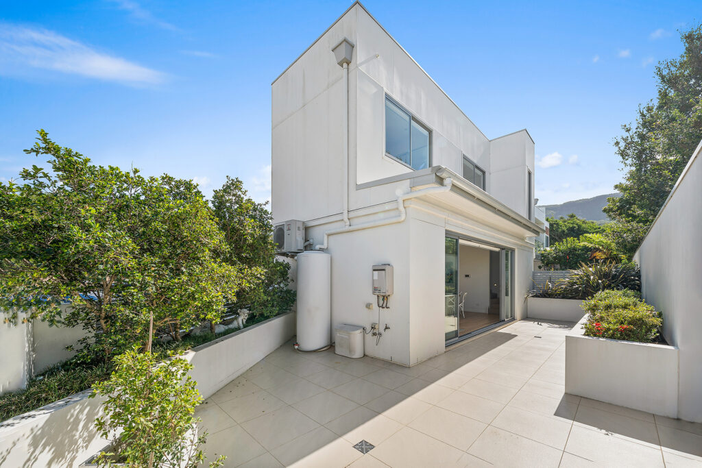 Sold - 5/1 Redman Avenue - New Property in Thirroul - Real Estate by Vanessa Denison-Pender