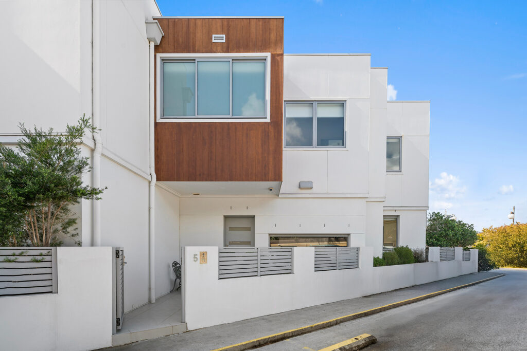 Sold - 5/1 Redman Avenue - New Property in Thirroul - Real Estate by Vanessa Denison-Pender
