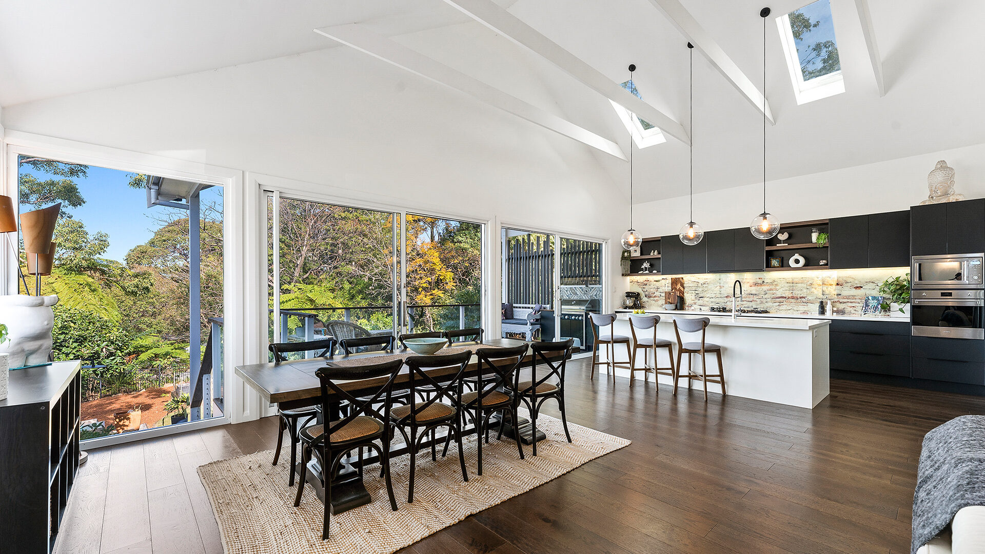 Sold - 44 The Lookout - New Property in Thirroul - Real Estate by Vanessa Denison-Pender
