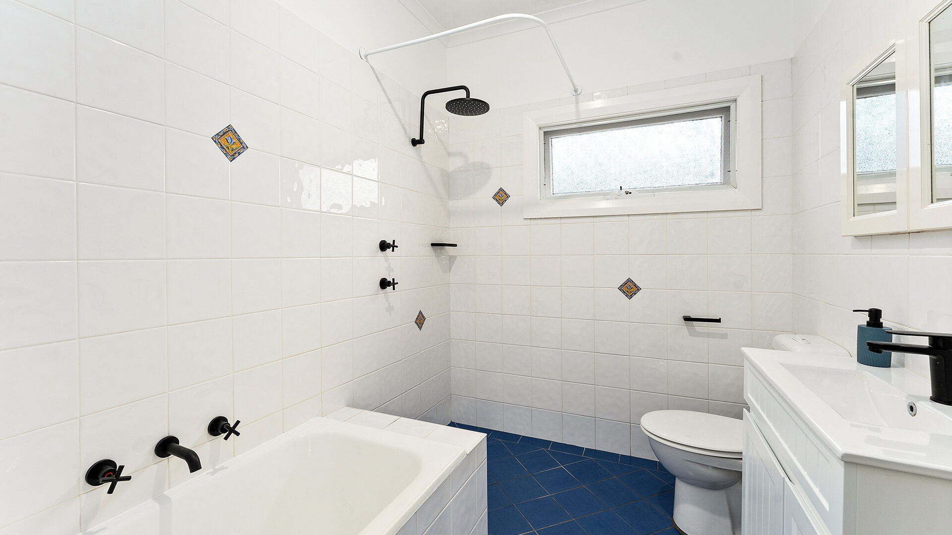 Sold - 44 The Lookout - New Property in Thirroul - Real Estate by Vanessa Denison-Pender