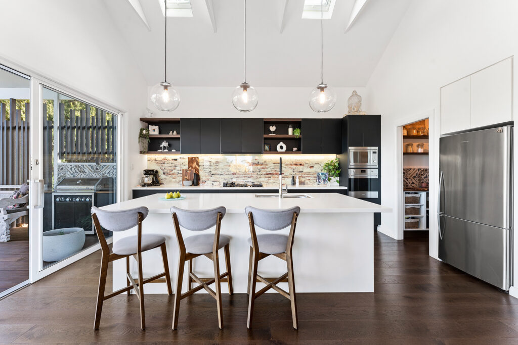 Sold - 44 The Lookout - New Property in Thirroul - Real Estate by Vanessa Denison-Pender