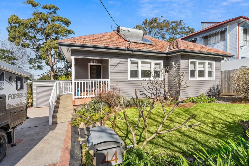 Sold - 44 The Lookout - New Property in Thirroul - Real Estate by Vanessa Denison-Pender