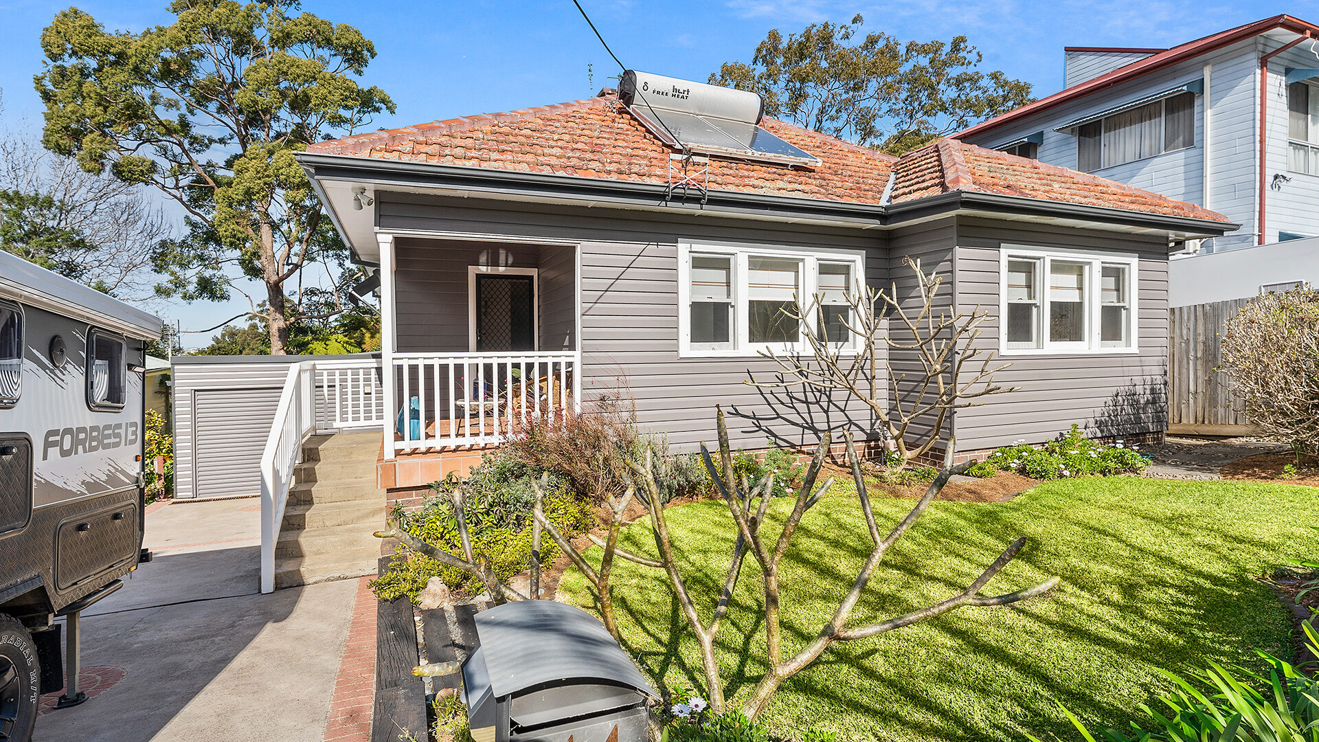 Sold - 44 The Lookout - New Property in Thirroul - Real Estate by Vanessa Denison-Pender