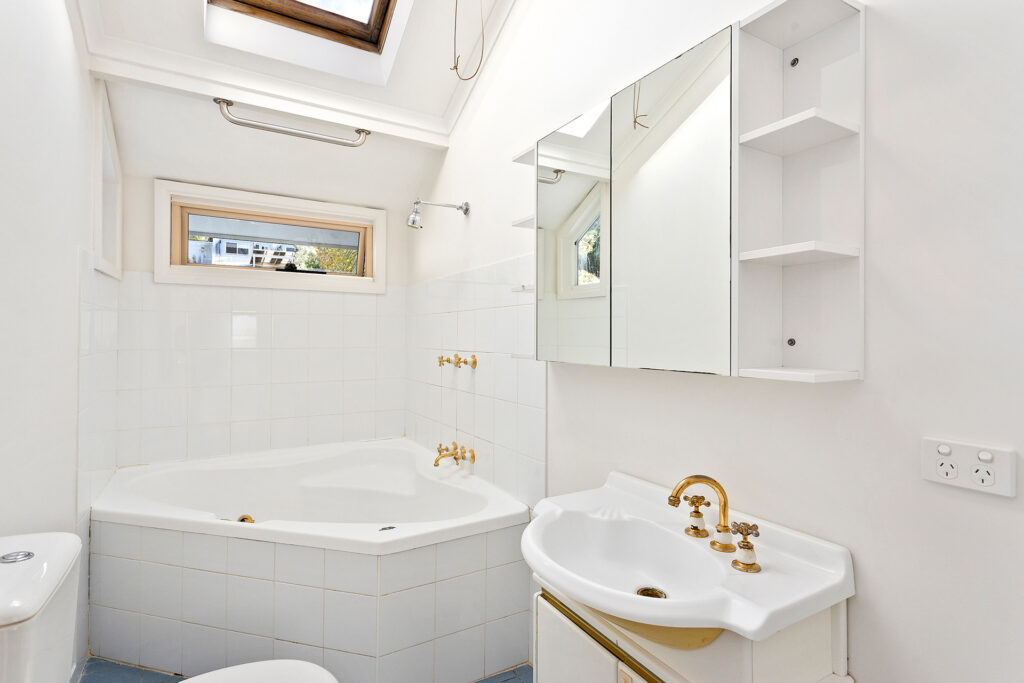 Sold - 43a Squires Crescent - New Property in Coledale - Real Estate by Peter Armstrong