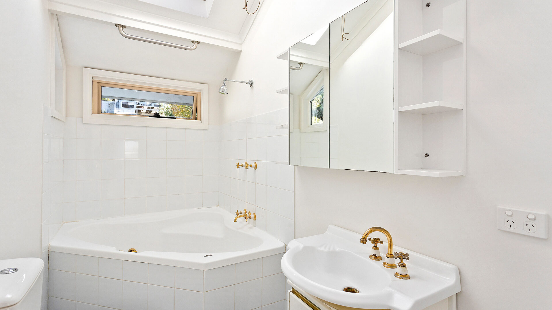 Sold - 43a Squires Crescent - New Property in Coledale - Real Estate by Peter Armstrong