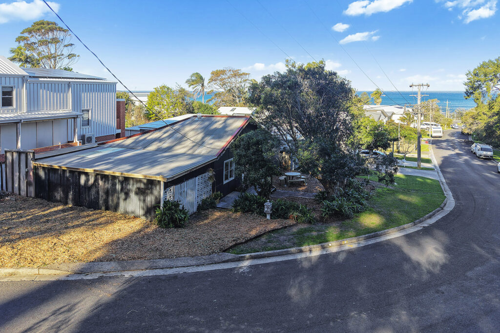 Sold - 37 Squires Crescent - New Property in Coledale - Real Estate by Vanessa Denison-Pender