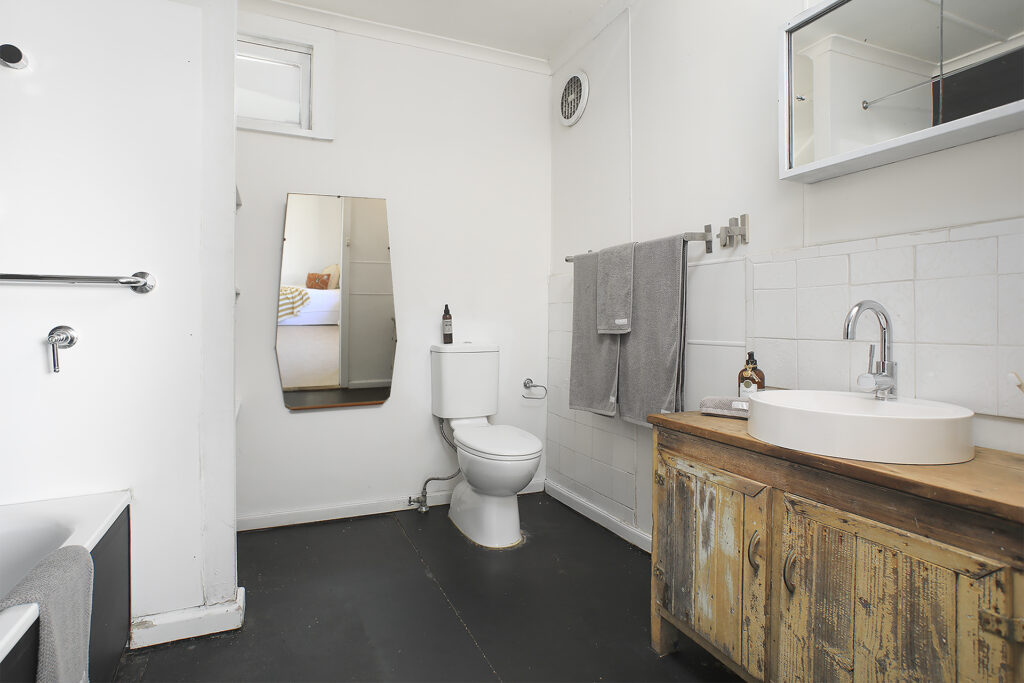 Sold - 37 Squires Crescent - New Property in Coledale - Real Estate by Vanessa Denison-Pender