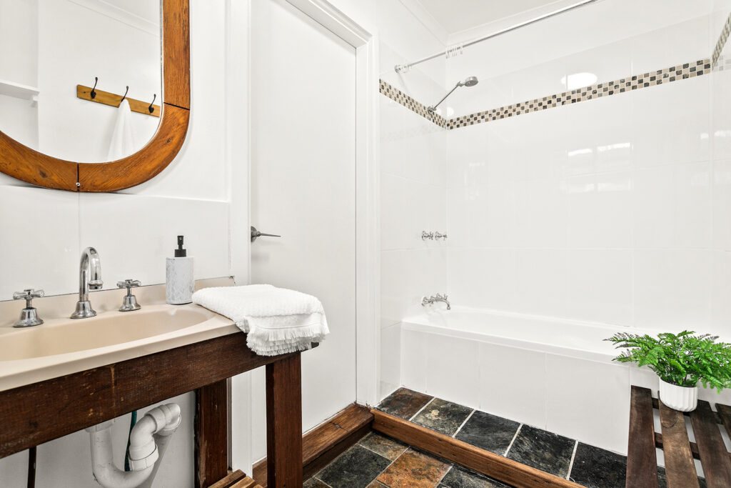 Sold - 63 Buttenshaw Drive - New Property in Austinmer - Real Estate by Vanessa Denison-Pender