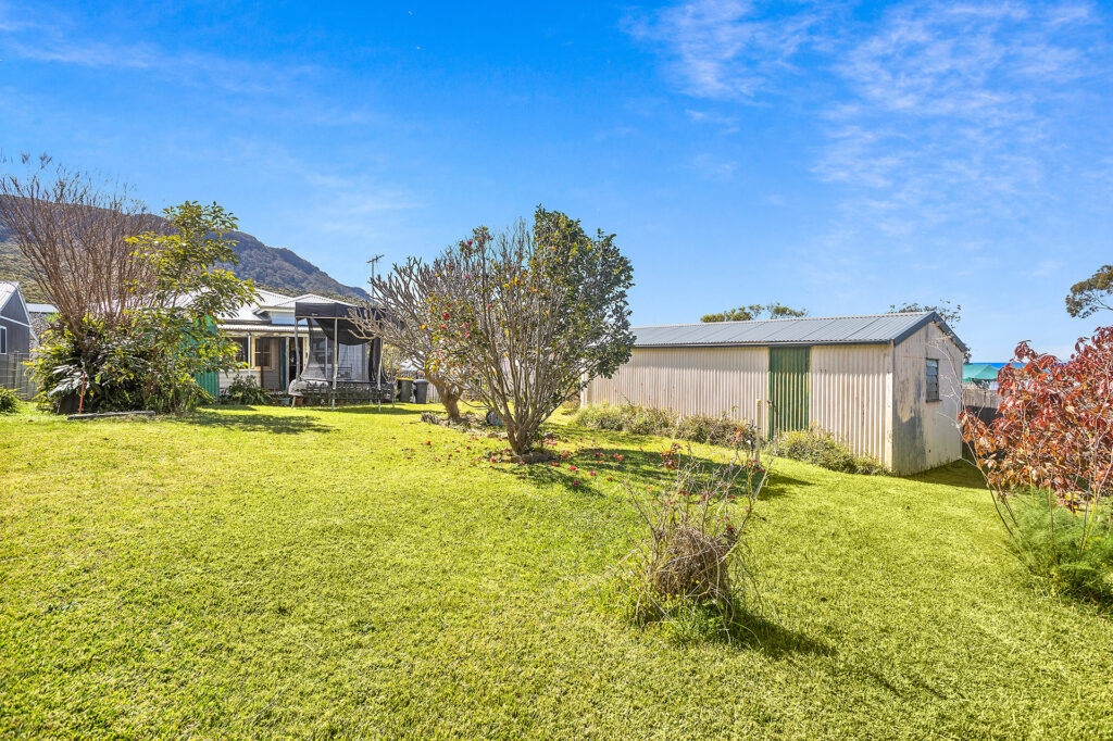 Sold - 24 The Waves - New Property in Thirroul - Real Estate by Peter Armstrong