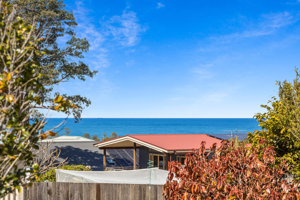 Sold - 24 The Waves - New Property in Thirroul - Real Estate by Peter Armstrong