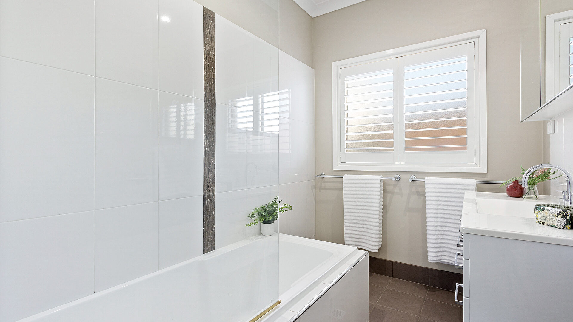 Sold - 3 Lochview Avenue - New Property in Farmborough Heights - Real Estate by David Greenwood