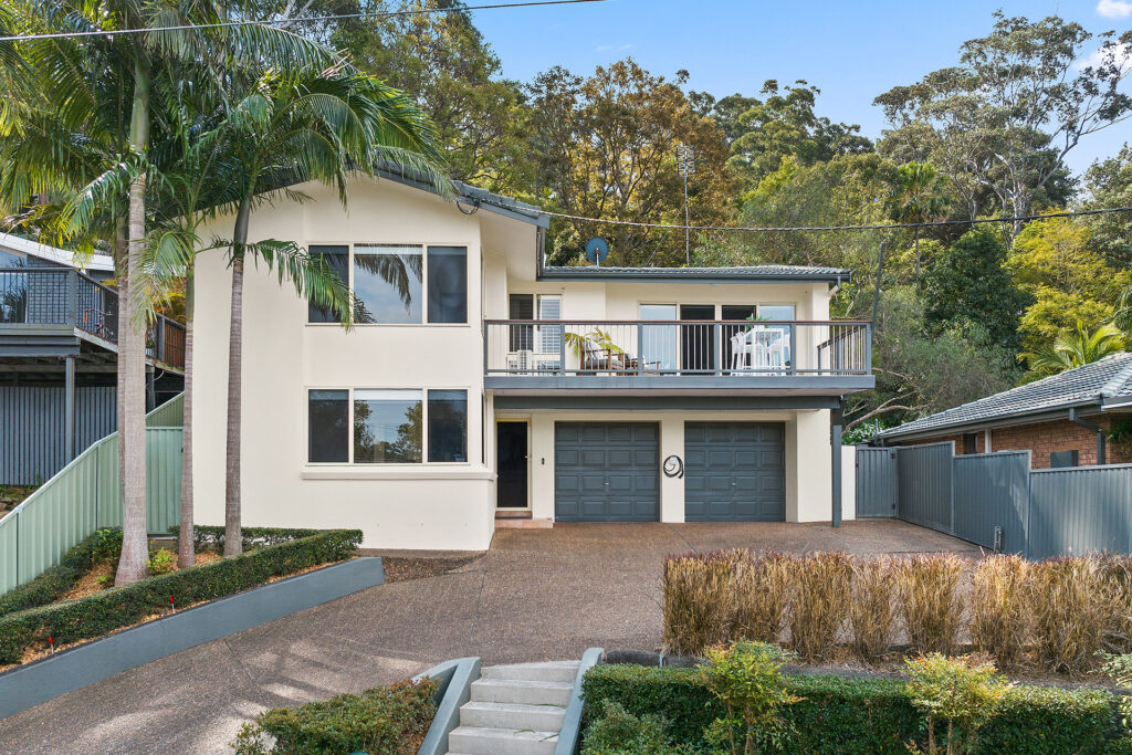 Sold - 25 Kanangra Drive - New Property in Thirroul - Real Estate by Andrew McLeod
