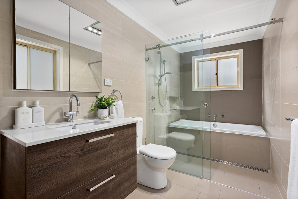 Sold - 25 Kanangra Drive - New Property in Thirroul - Real Estate by Andrew McLeod