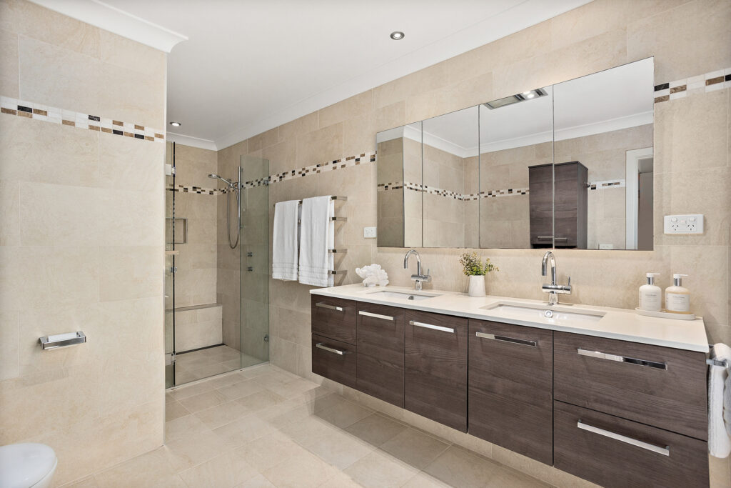 Sold - 25 Kanangra Drive - New Property in Thirroul - Real Estate by Andrew McLeod