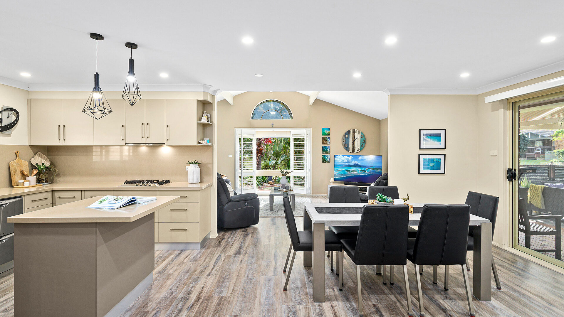 Sold - 38 Derribong Drive - New Property in Cordeaux Heights - Real Estate by David Greenwood