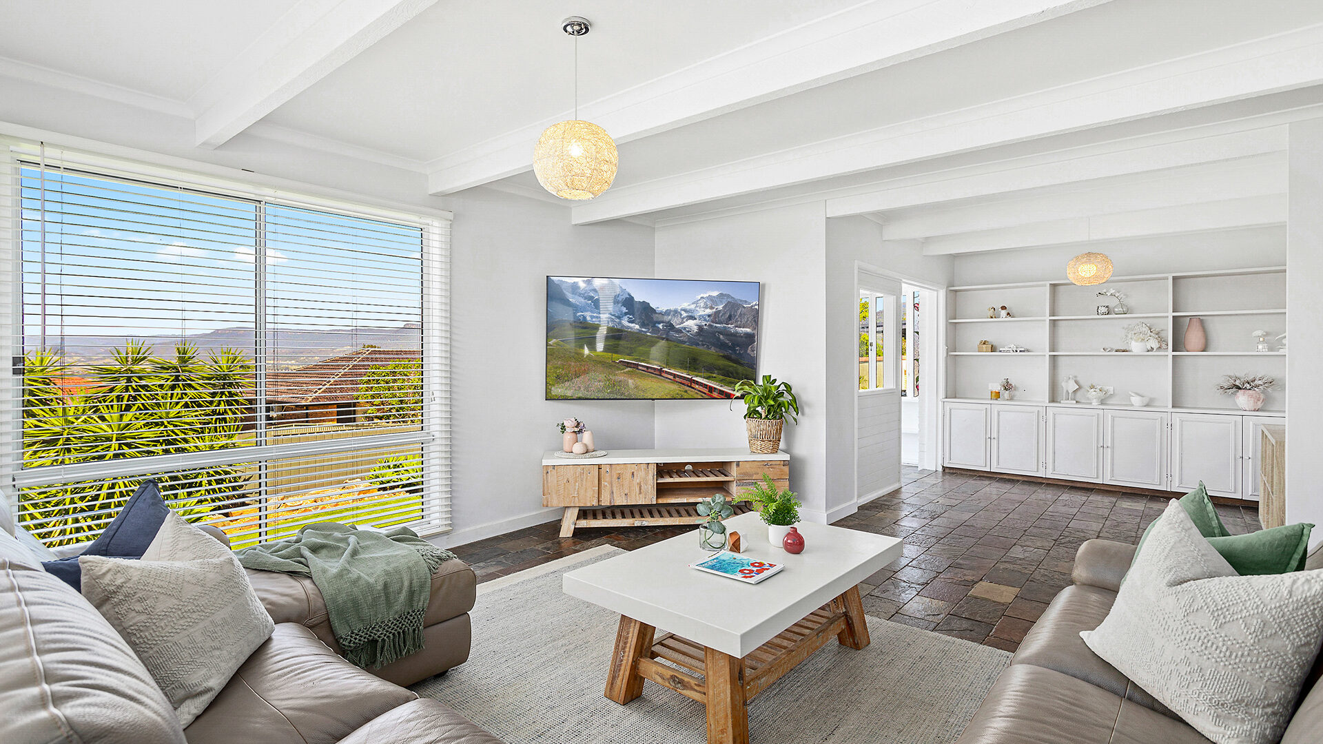 Sold - 19 Lochview Avenue - New Property in Farmborough Heights - Real Estate by David Greenwood