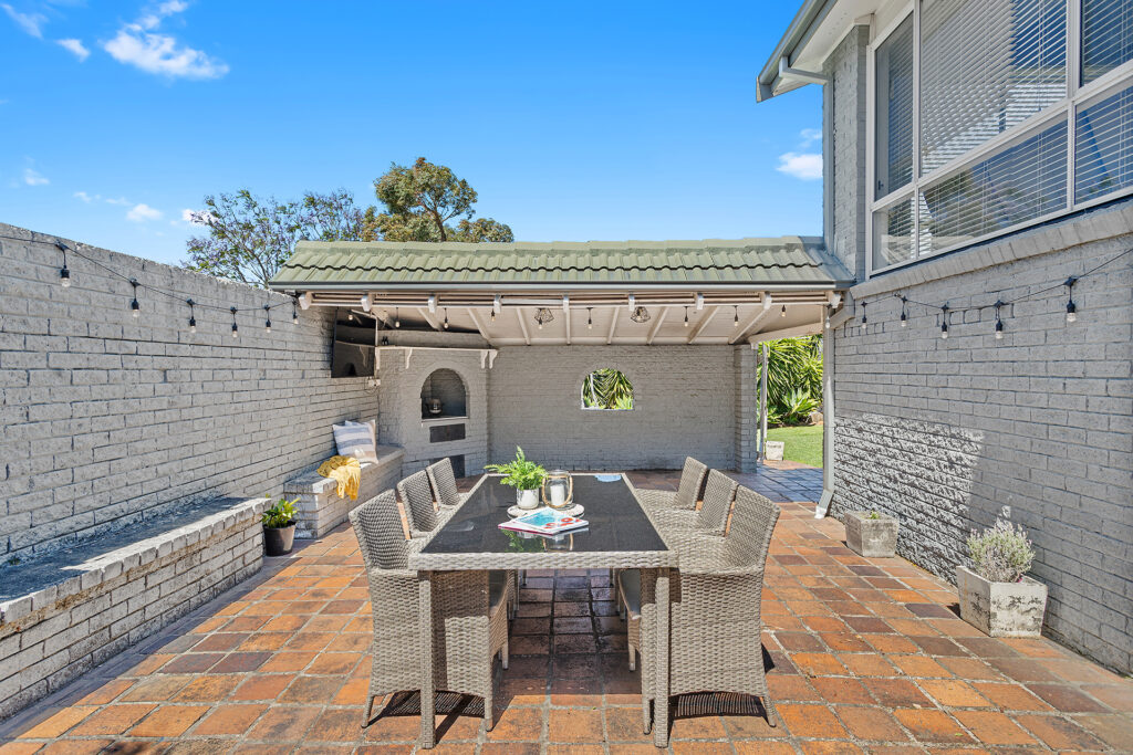 Sold - 19 Lochview Avenue - New Property in Farmborough Heights - Real Estate by David Greenwood