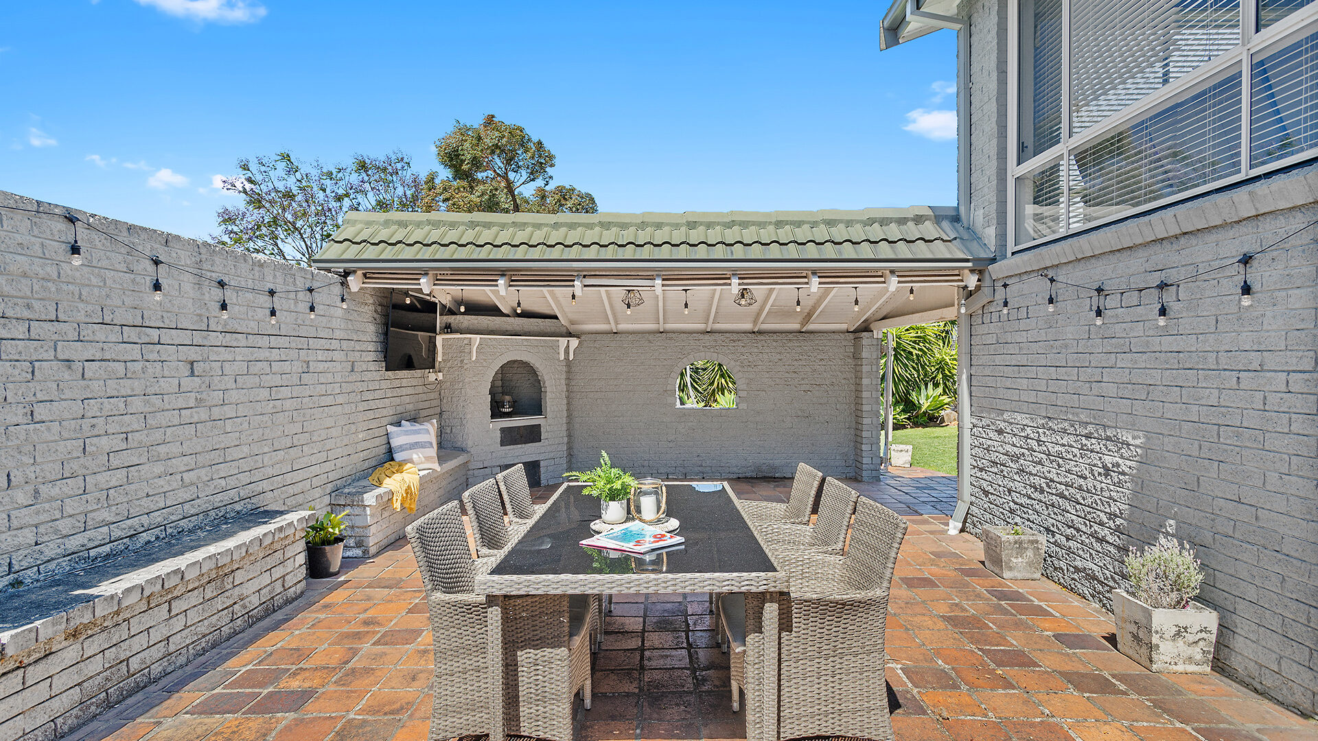 Sold - 19 Lochview Avenue - New Property in Farmborough Heights - Real Estate by David Greenwood