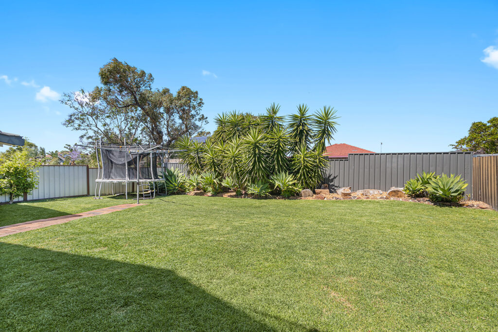 Sold - 19 Lochview Avenue - New Property in Farmborough Heights - Real Estate by David Greenwood