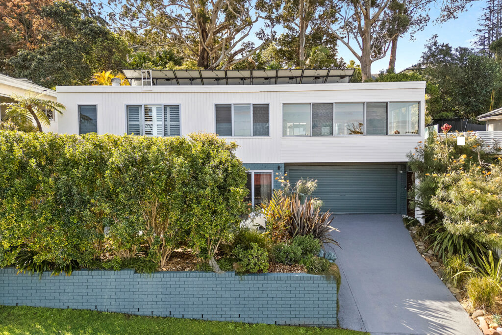 Sold - 14 Nardoo Crescent - New Property in Thirroul - Real Estate by Vanessa Denison-Pender