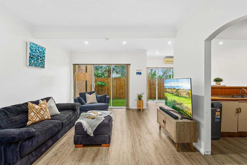 Sold - 3/5-7 Benney Avenue - New Property in Figtree - Real Estate by David Greenwood