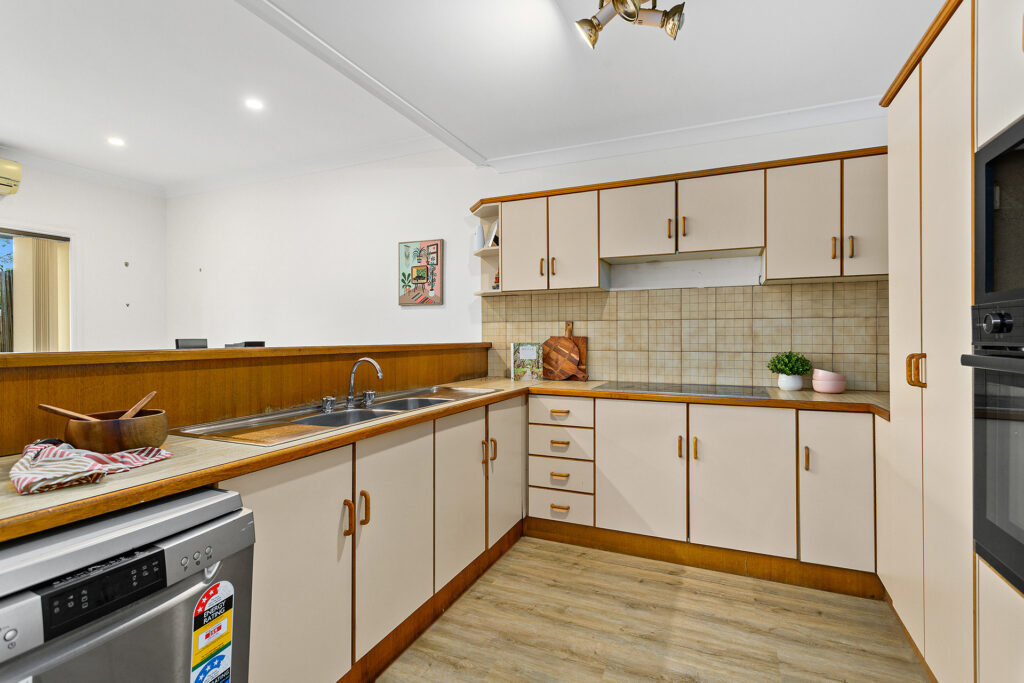 Sold - 3/5-7 Benney Avenue - New Property in Figtree - Real Estate by David Greenwood