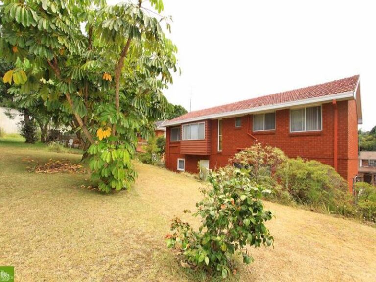 Sold - 52 Sunninghill Circuit - New Property in Mount Ousley - Real Estate by McGrath Wollongong