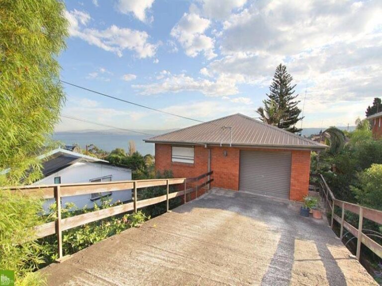 Sold - 94 Lake Heights Road - New Property in Lake Heights - Real Estate by McGrath Wollongong