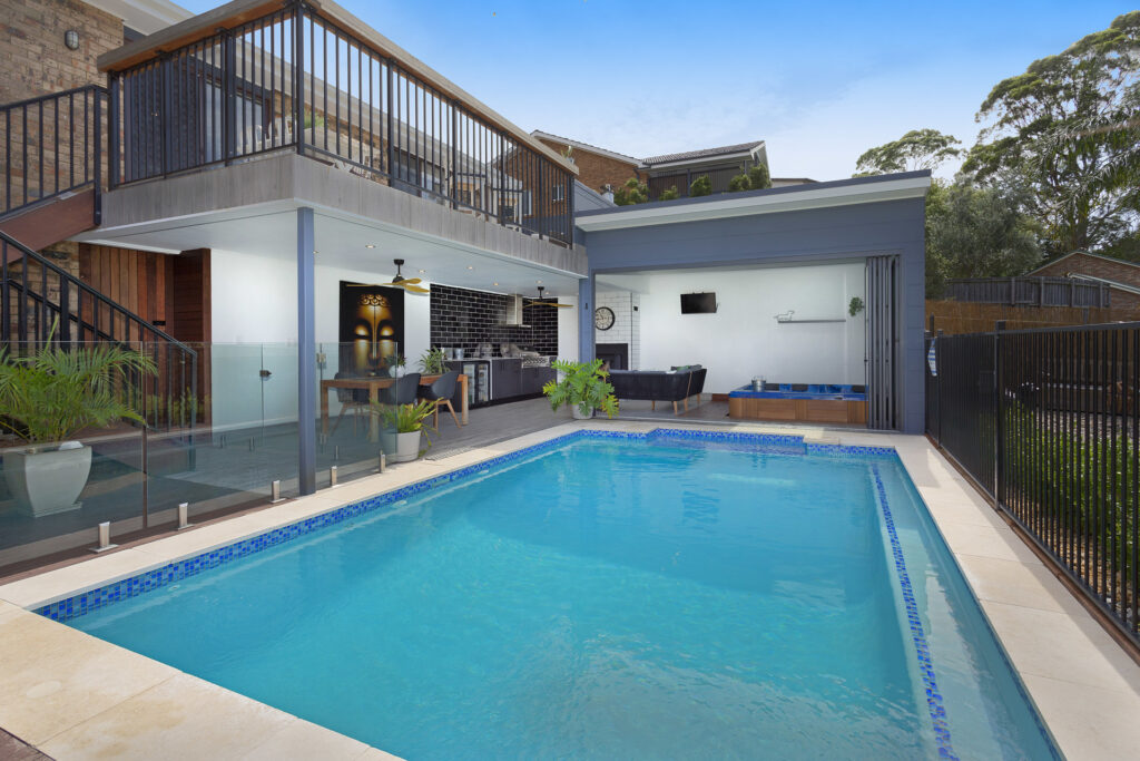 Sold - 33 Lamerton Drive - New Property in Figtree - Real Estate by David Greenwood