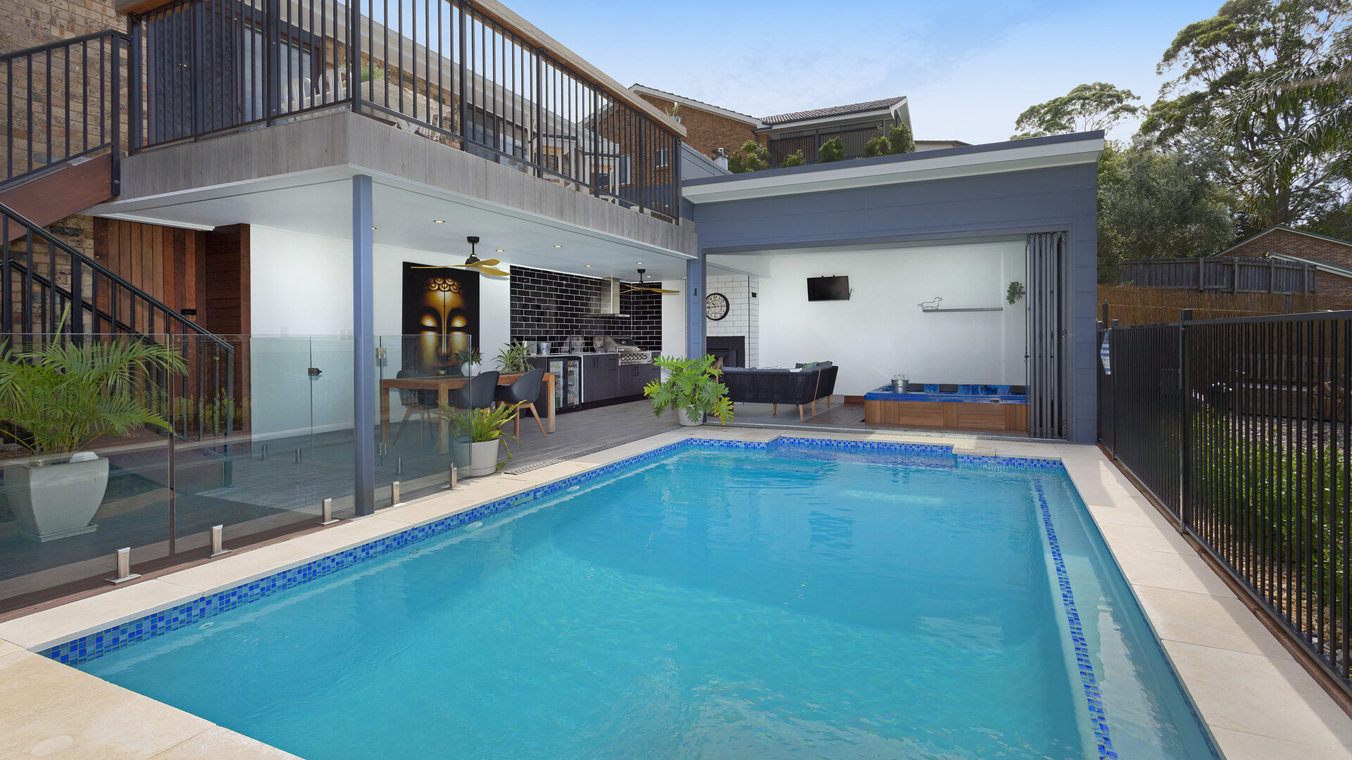 Sold - 33 Lamerton Drive - New Property in Figtree - Real Estate by David Greenwood
