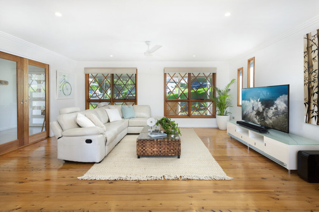 Sold - 33 Lamerton Drive - New Property in Figtree - Real Estate by David Greenwood