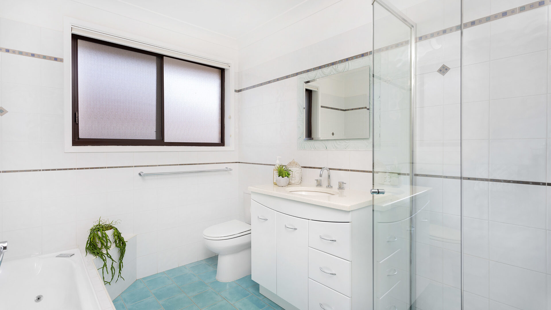 Sold - 33 Lamerton Drive - New Property in Figtree - Real Estate by David Greenwood