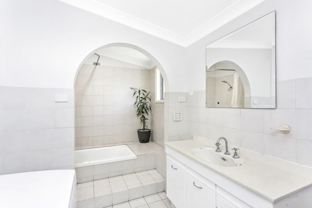 Sold - 14 Fisher Street - New Property in Oak Flats - Real Estate by David Greenwood