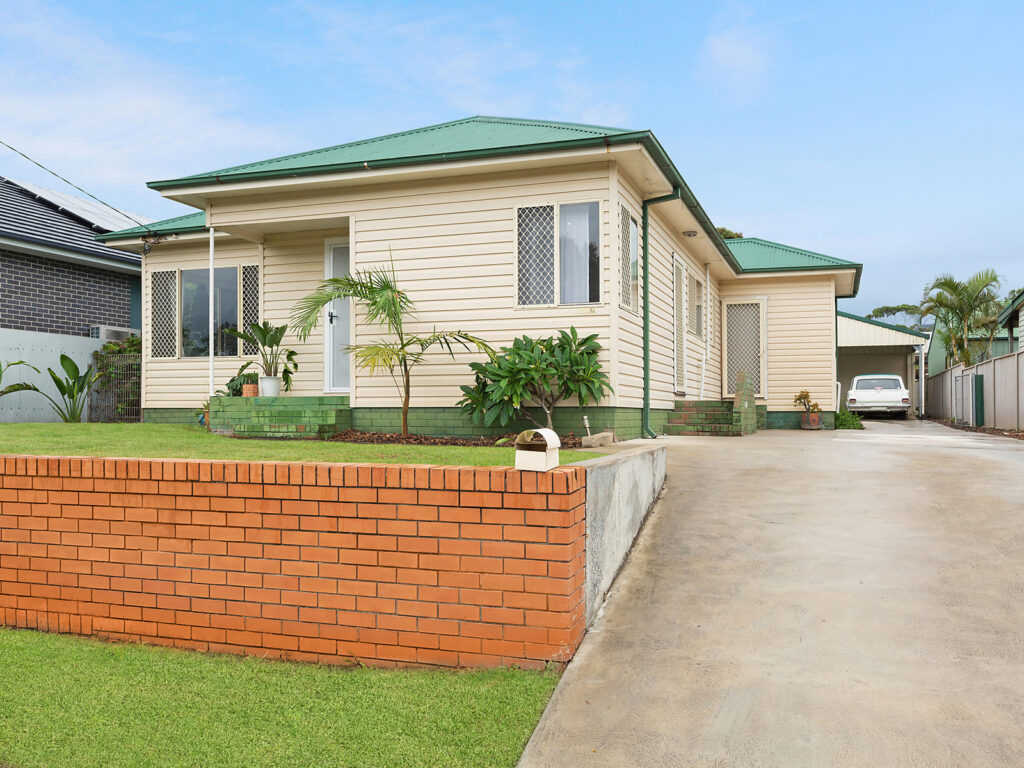 Sold - 140 Pioneer Road - New Property in Towradgi - Real Estate by David Greenwood