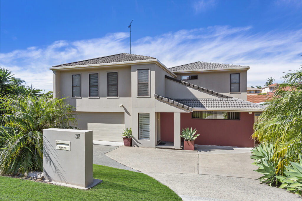 Sold - 37 College Avenue - New Property in Blackbutt - Real Estate by McGrath Thirroul