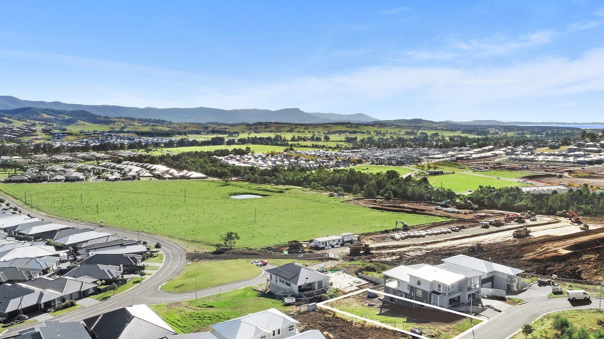 Sold - 42 Paul Circuit - New Property in Tullimbar - Real Estate by 