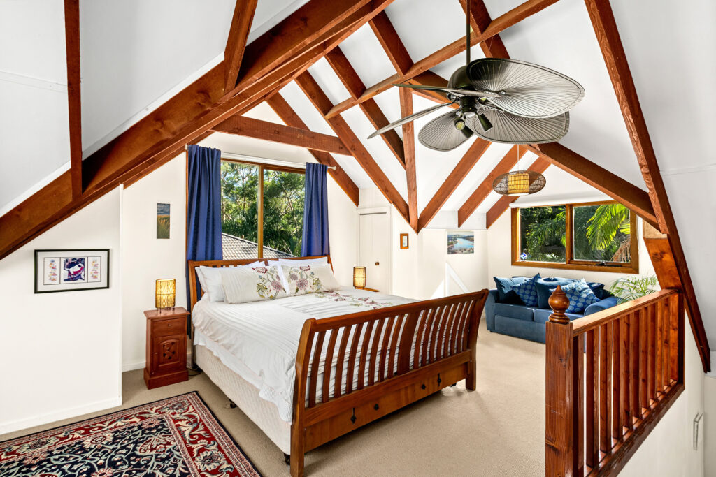 46 Robinsville Crescent, Thirroul NSW 2515 - photo 4