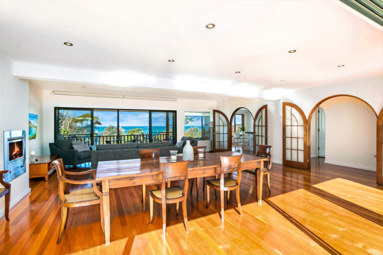 816 Lawrence Hargrave Drive, Coledale