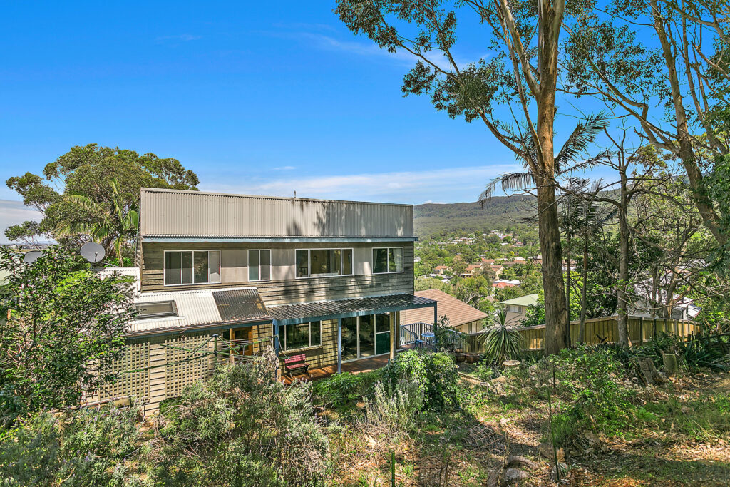 Sold - 16A Mountain Road - New Property in Austinmer - Real Estate by Laurie Johnston