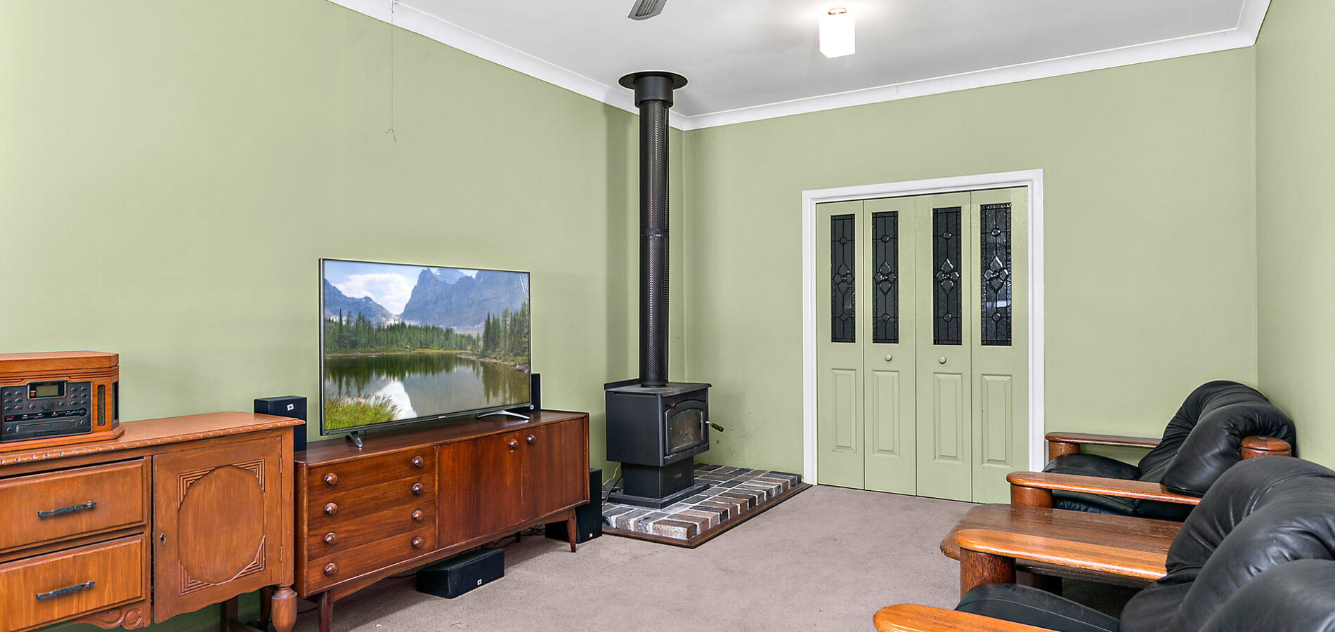 Sold - 76 Princes Highway - New Property in Thirroul - Real Estate by Laurie Johnston