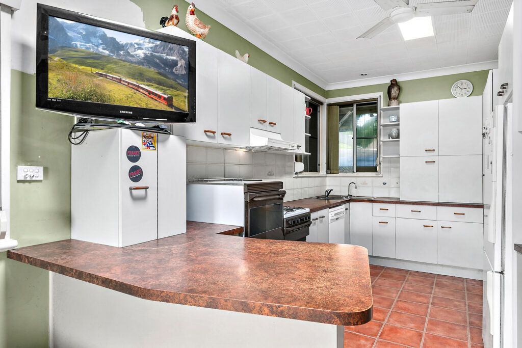 Sold - 76 Princes Highway - New Property in Thirroul - Real Estate by Laurie Johnston