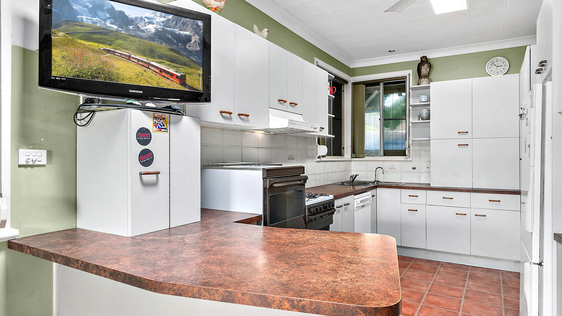 Sold - 76 Princes Highway - New Property in Thirroul - Real Estate by Laurie Johnston