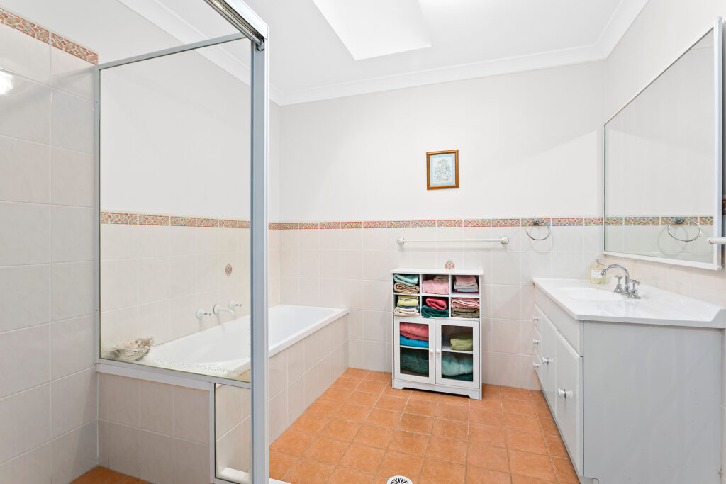 Sold - 1/5 Cochrane Road - New Property in Thirroul - Real Estate by Vanessa Denison-Pender