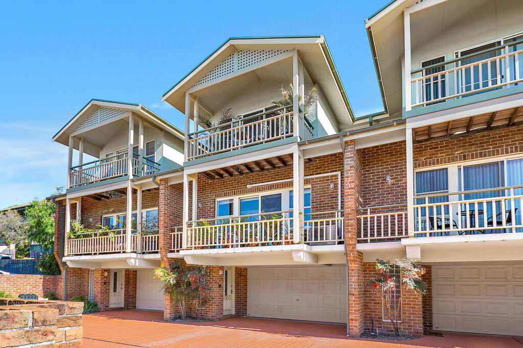 Sold - 7/738-744 Lawrence Hargrave Drive - New Property in Coledale - Real Estate by Laurie Johnston