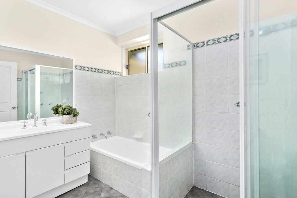 Sold - 7/738-744 Lawrence Hargrave Drive - New Property in Coledale - Real Estate by Laurie Johnston
